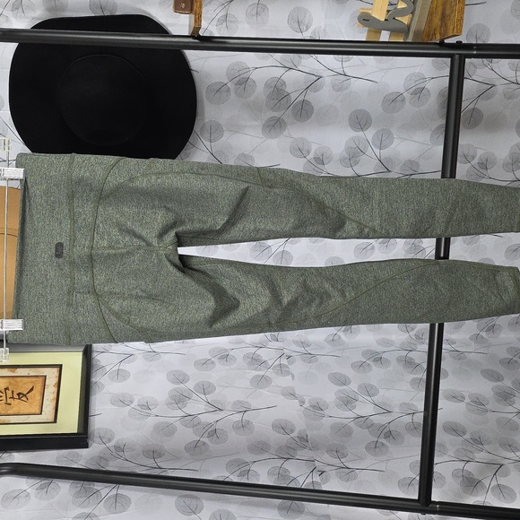 Abercrombie High Waist Leggings - Picture 4 of 10